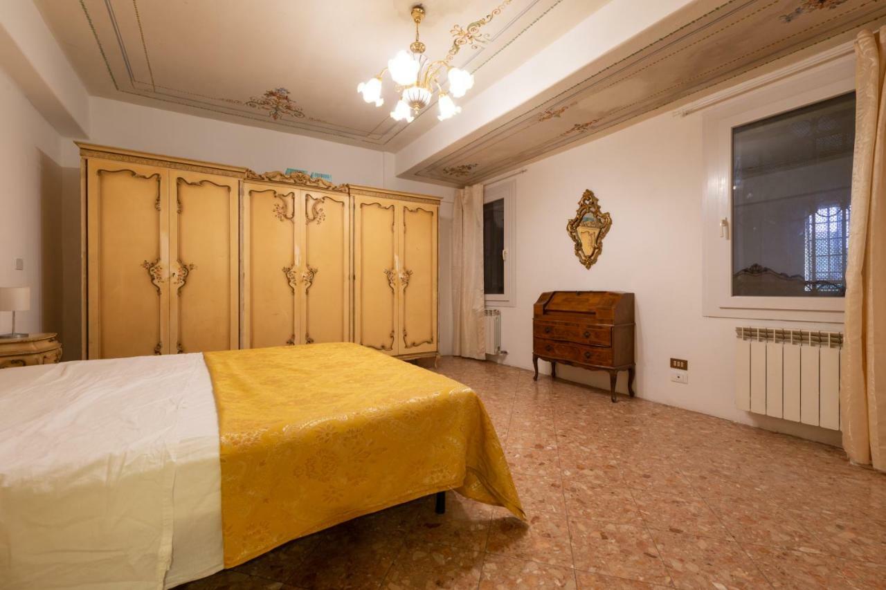 Historical In Center Appartement *